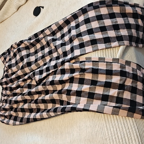 Women Victoria Secret Pull Up Pajama Pants size medium - Picture 5 of 10